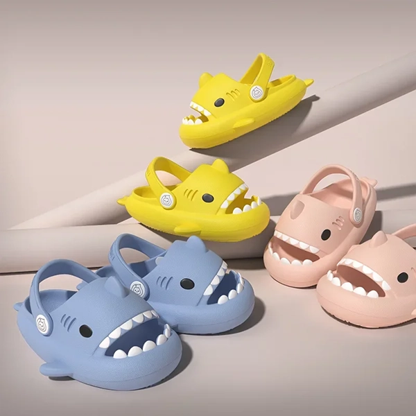 Chaussons Antidérapants Pour Enfants – Cute Shark Slippers